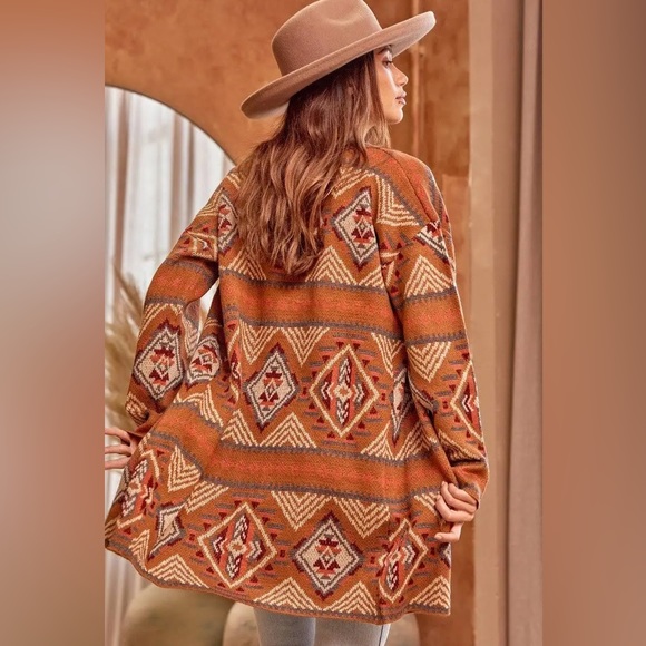NWT SAVANNA JANE Long Cardigan Sweater Size Small Oversize Aztec Print - Picture 2 of 11